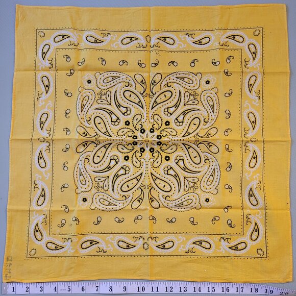 3 Vintage Paisley Bandanas Yellow Red Navy Blue Classic Paisley - Picture 1 of 5
